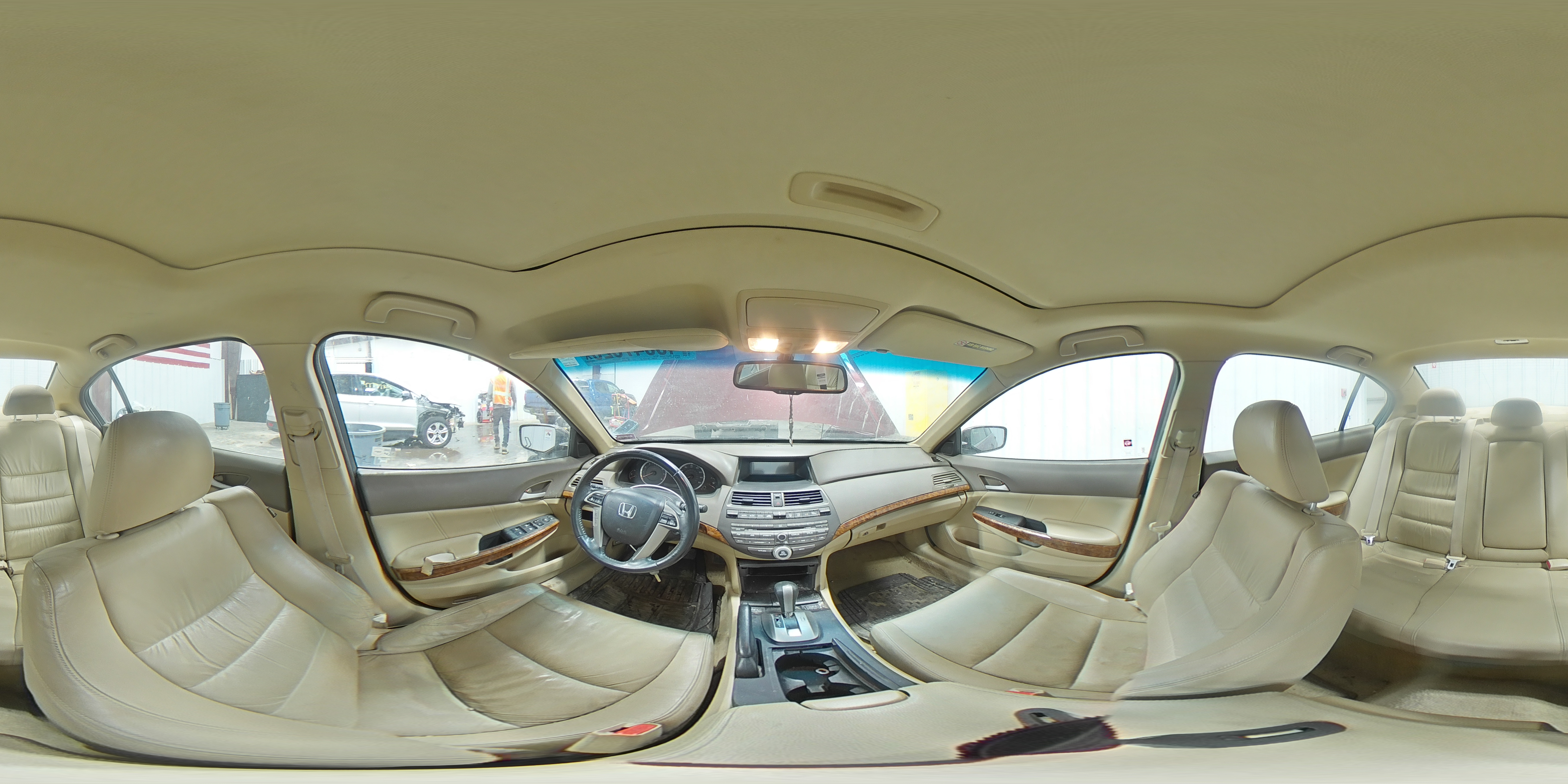 2010 Honda Accord - Image 13