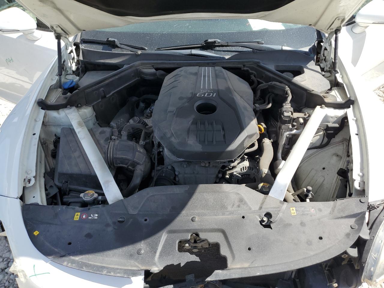 2019 Kia Stinger - Image 11