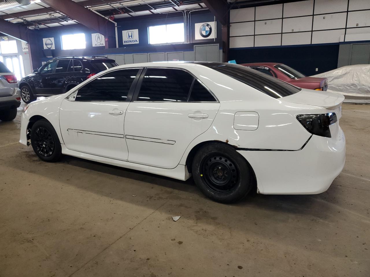 2014 Toyota Camry - Image 2