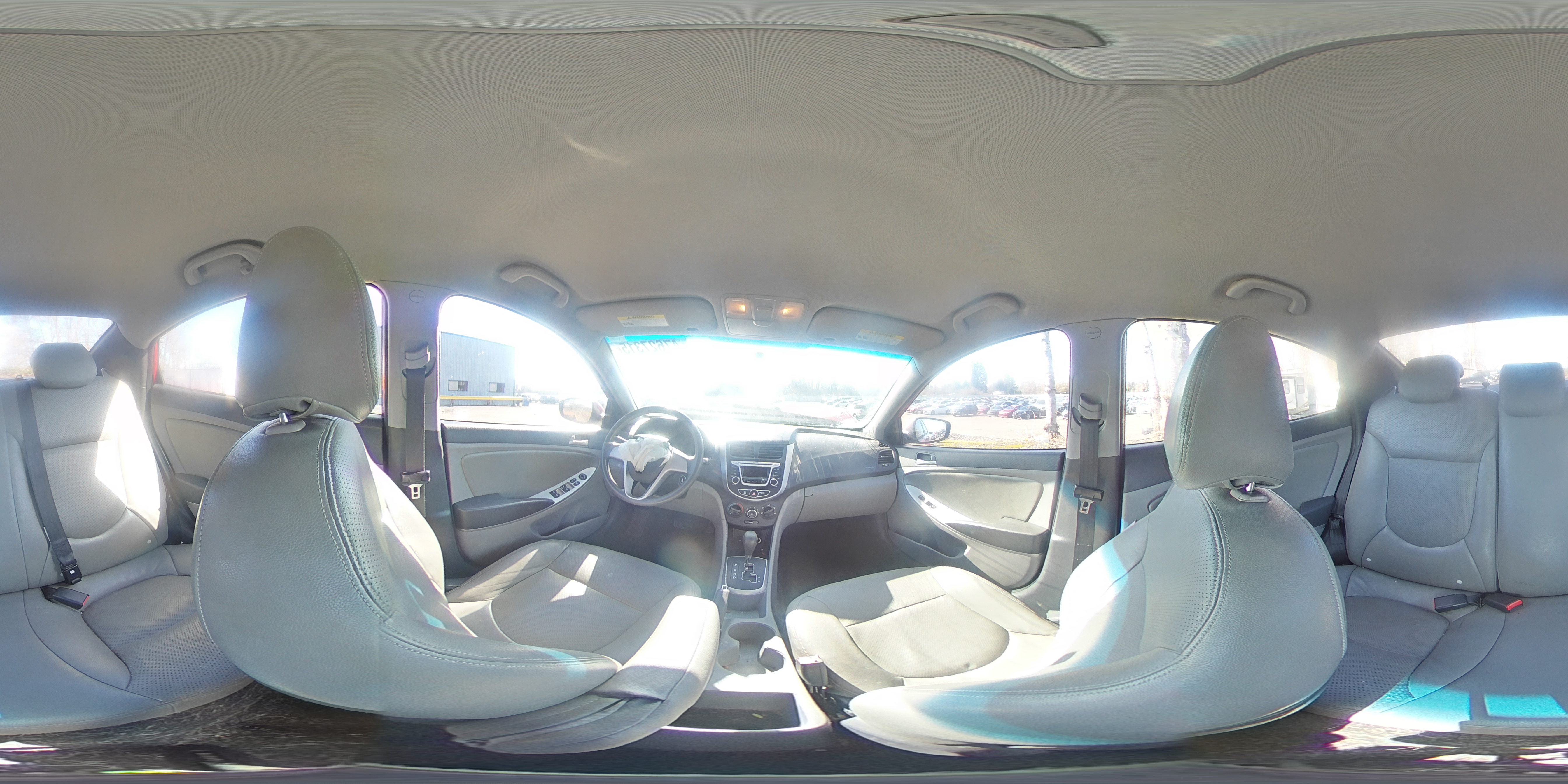2014 Hyundai Accent - Image 13