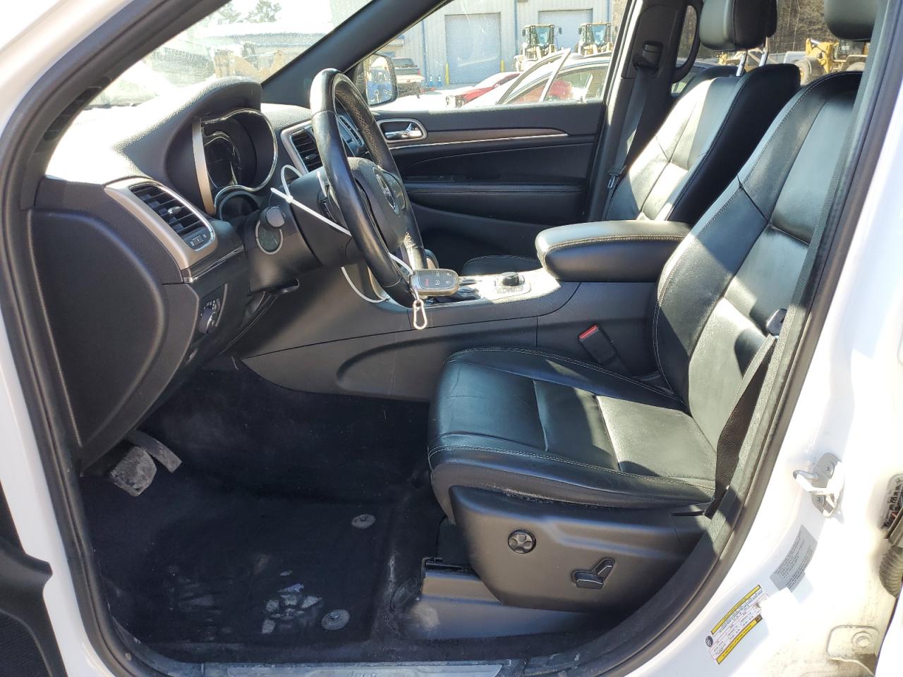 2017 Jeep Grand Cherokee - Image 7