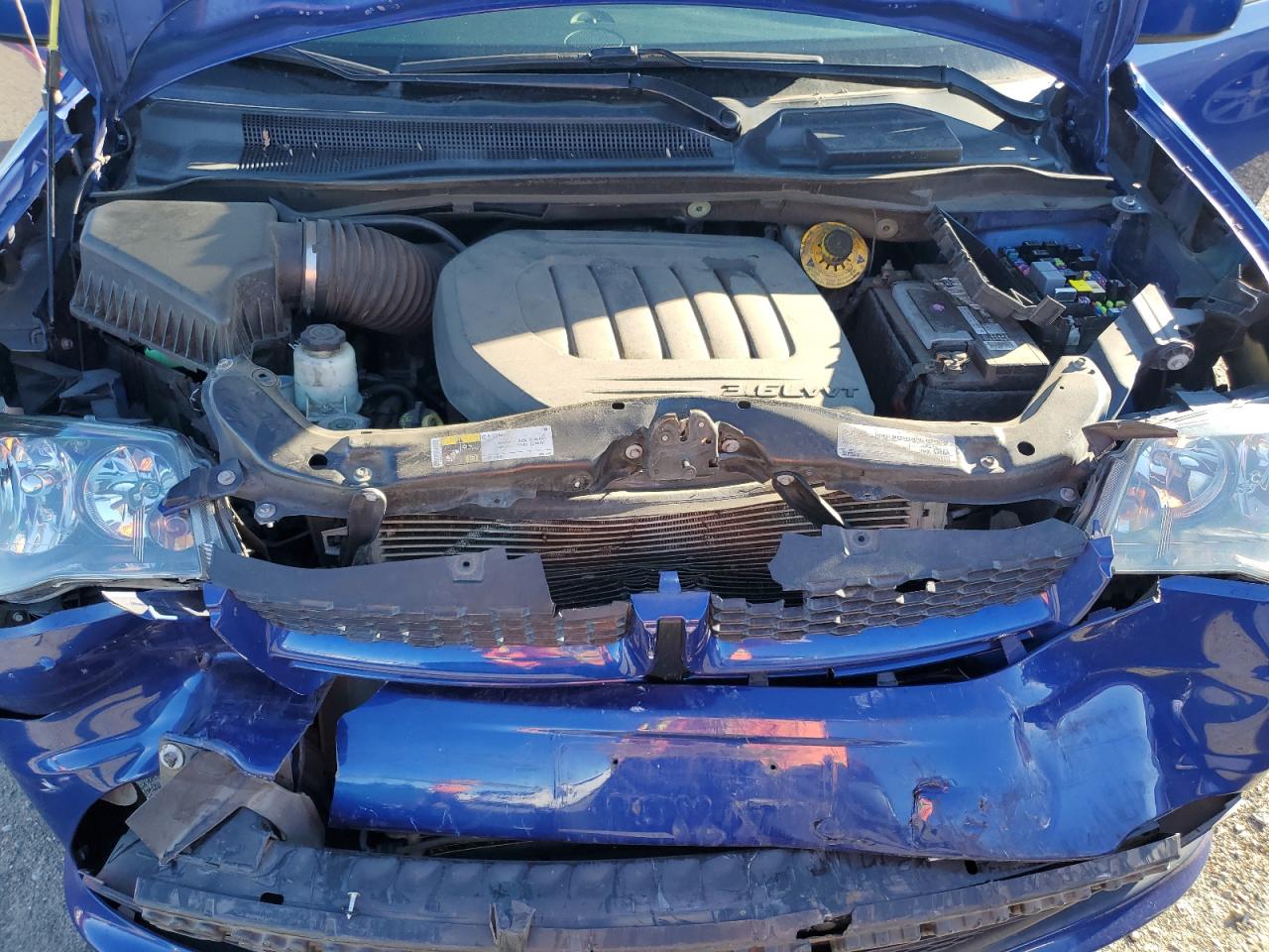 2019 Dodge Caravan - Image 12