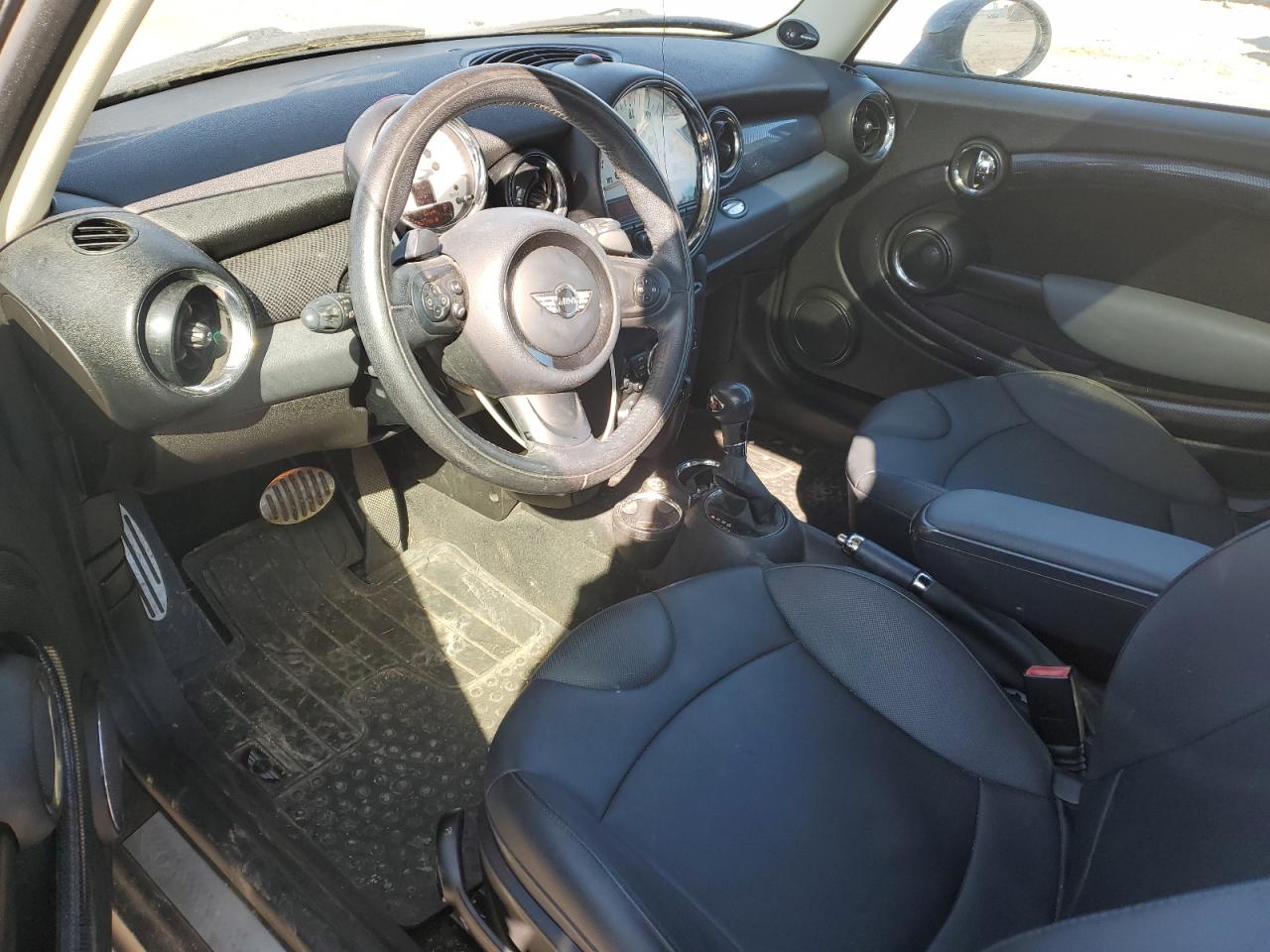 2012 MINI Cooper - Image 8