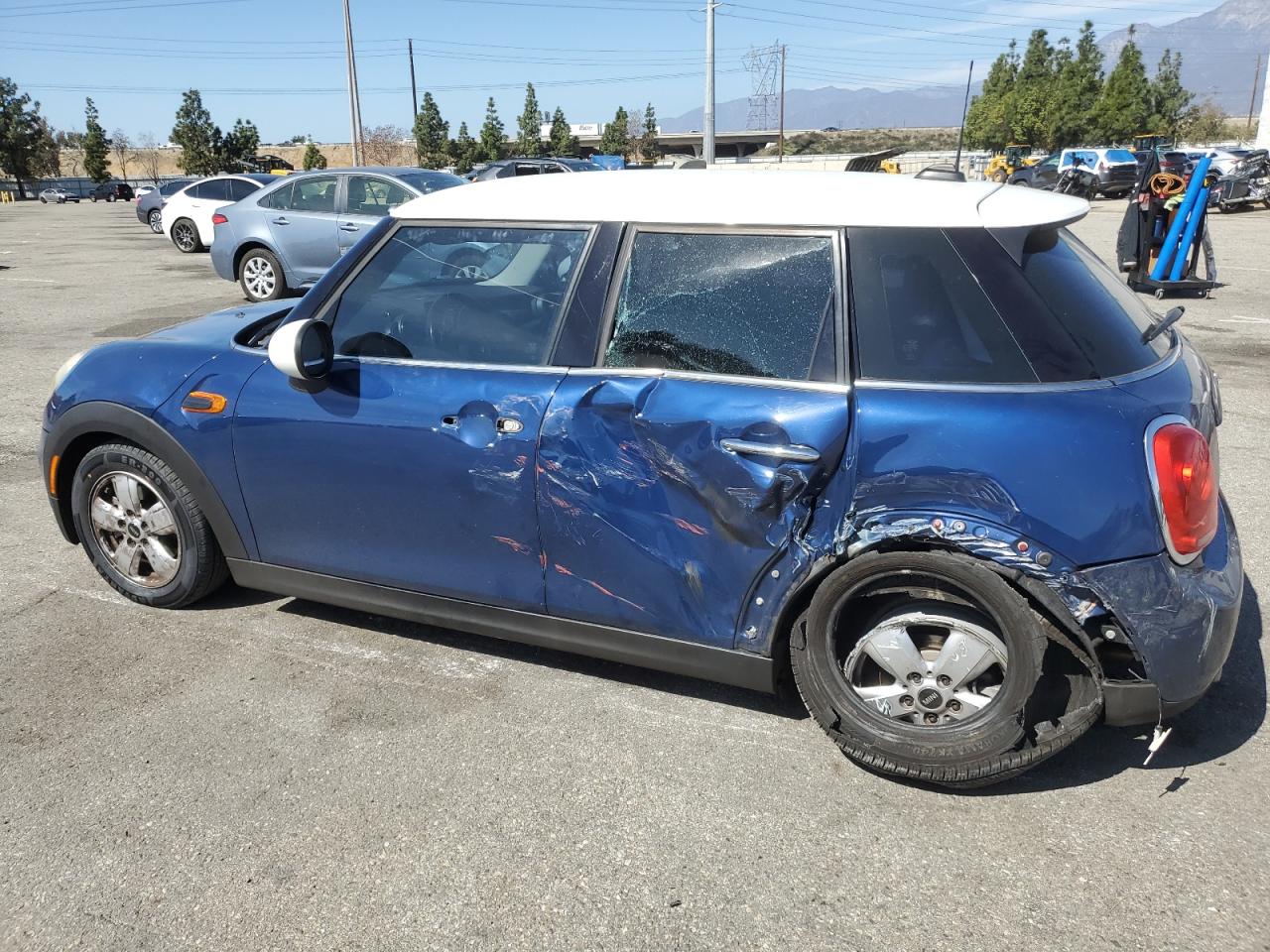 2016 MINI Cooper - Image 2