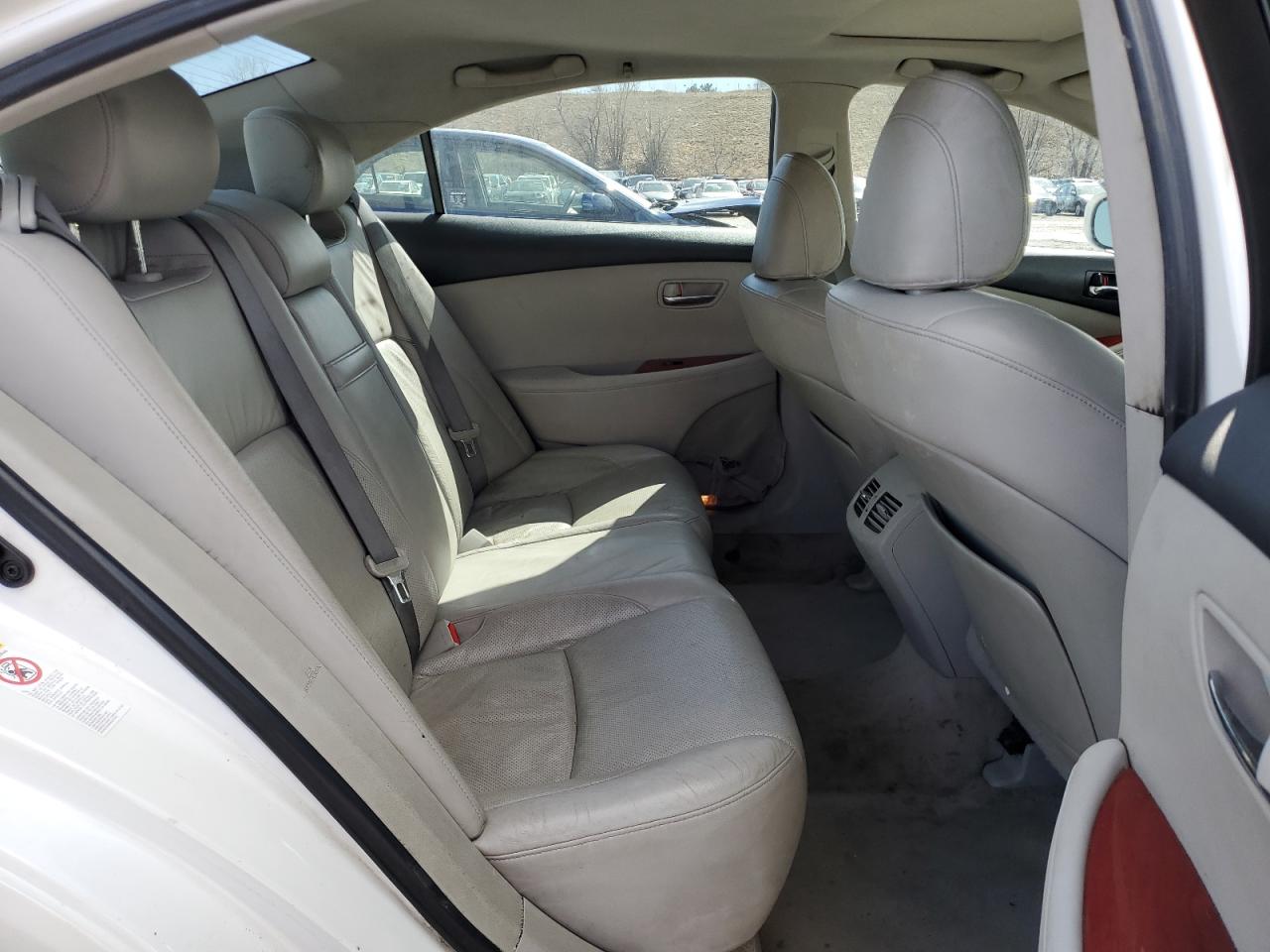 2007 Lexus ES - Image 10