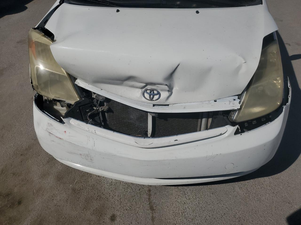 2005 Toyota Prius - Image 11