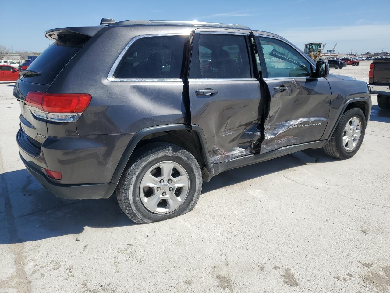 2016 Jeep Grand Cherokee - Image 3