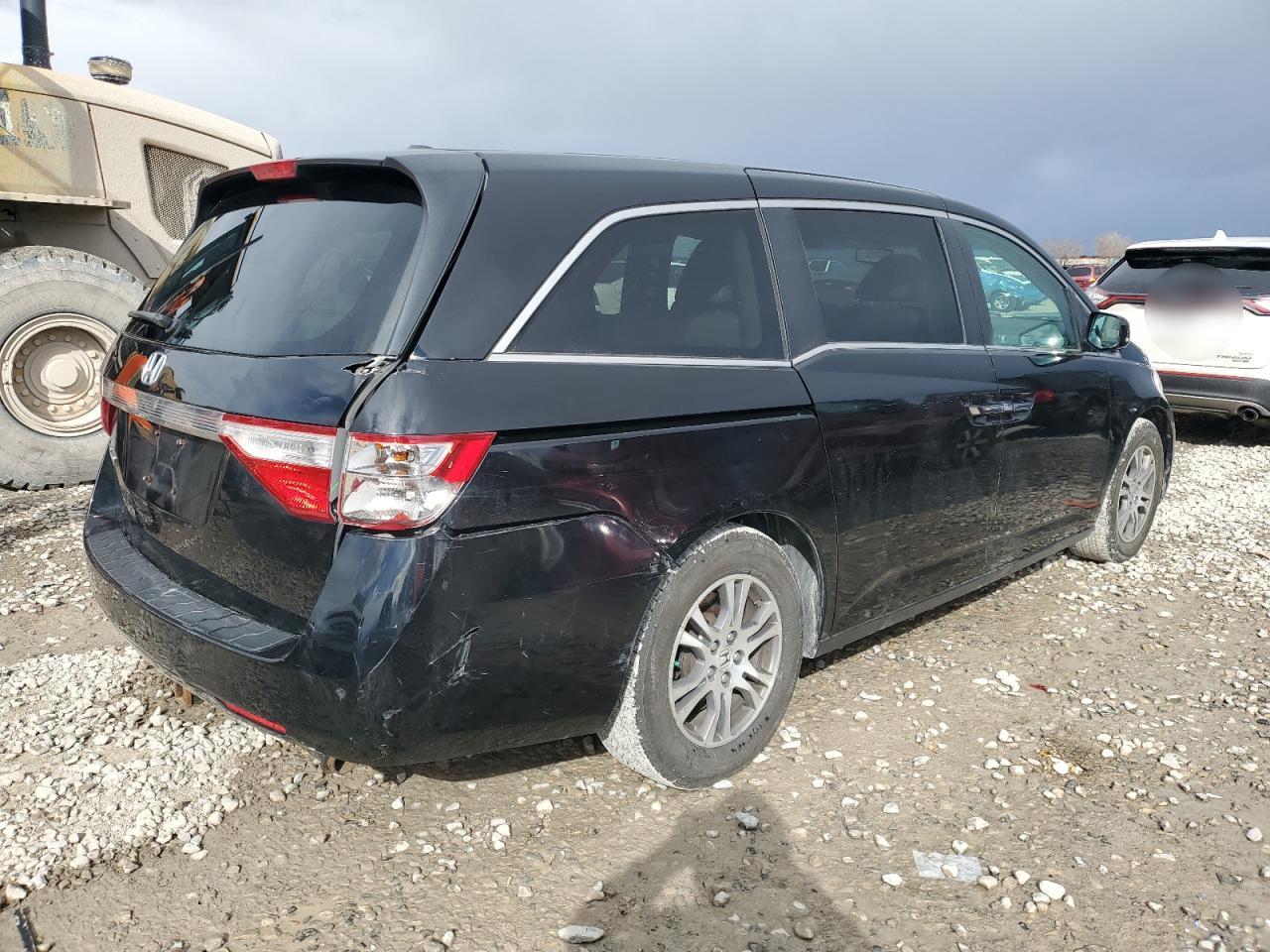 2011 Honda Odyssey - Image 3