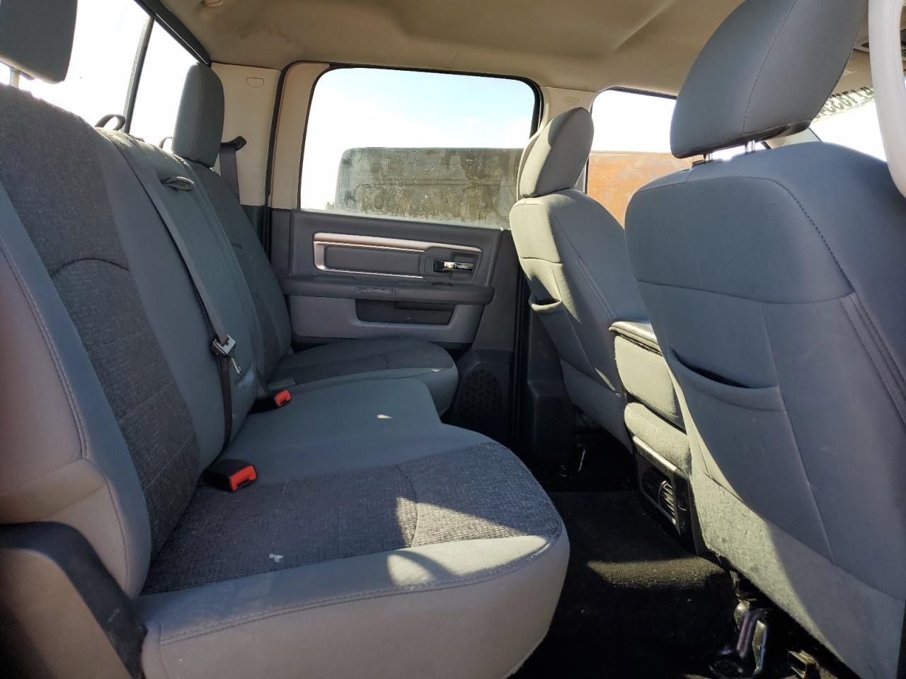 2017 RAM 3500 - Image 10