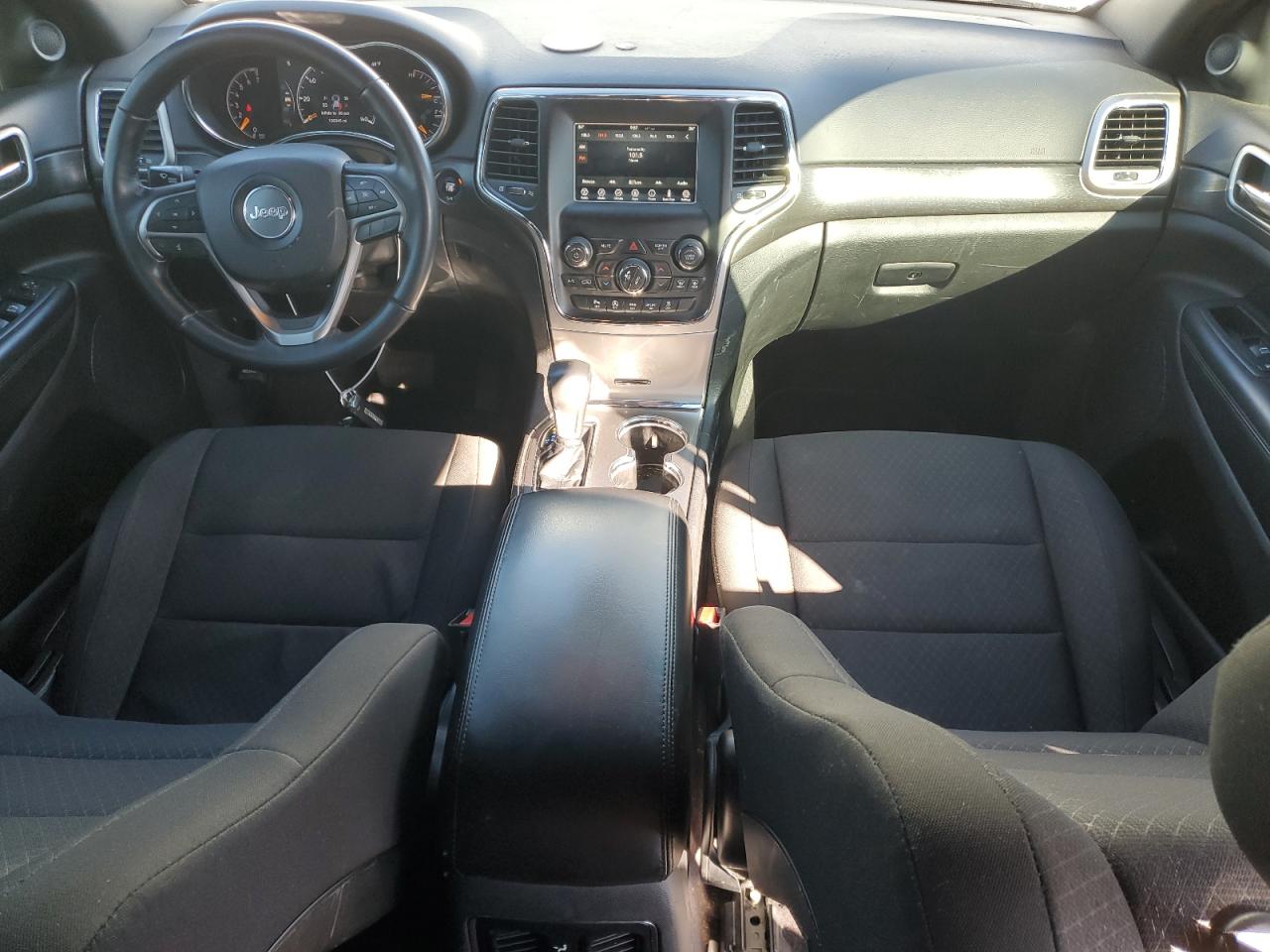 2018 Jeep Grand Cherokee - Image 8