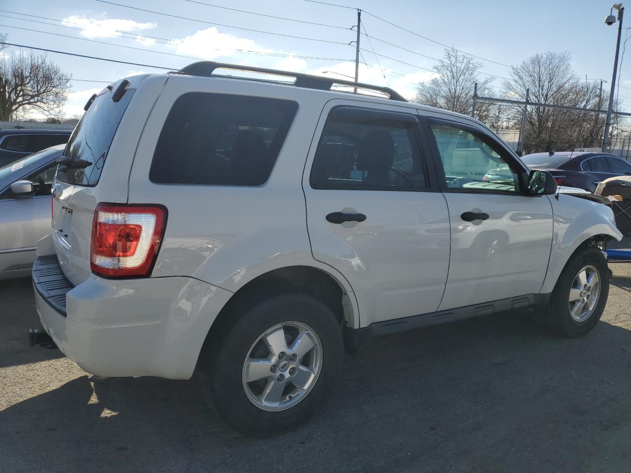 2011 Ford Escape - Image 3