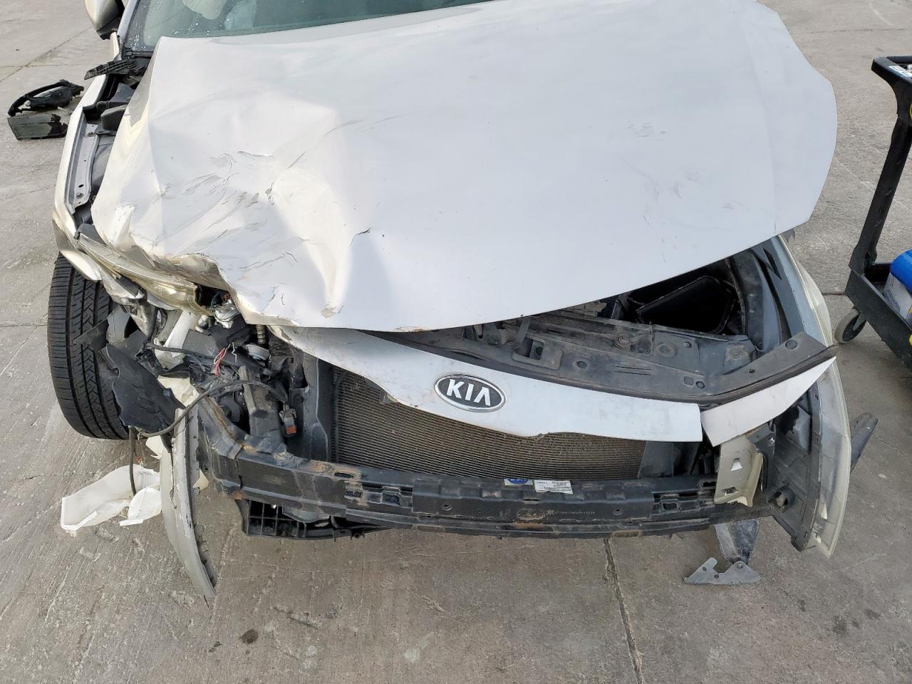 2012 Kia Optima - Image 12
