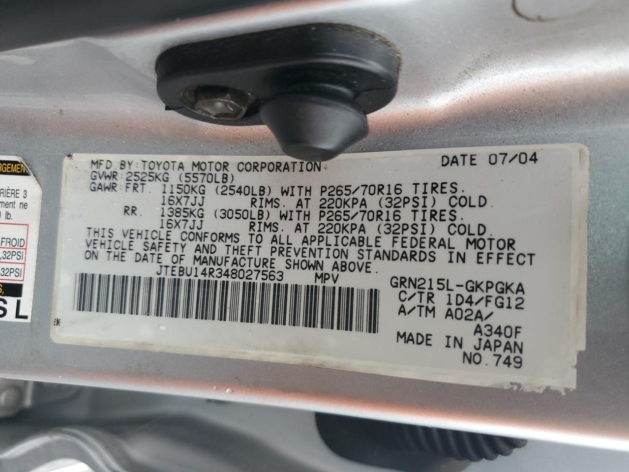 2004 Toyota 4Runner - Image 13