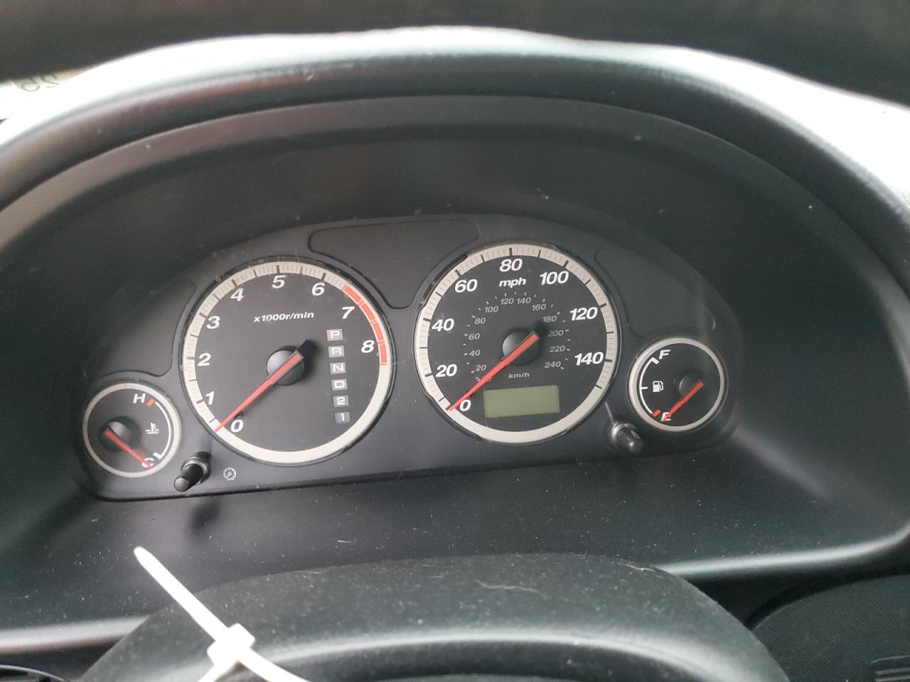2004 Honda CR-V - Image 9