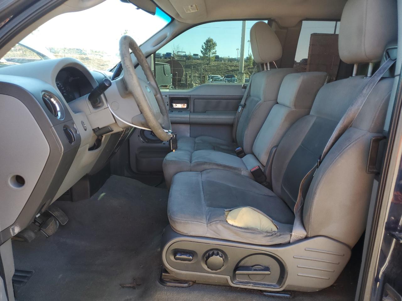 2004 Ford F-150 - Image 7