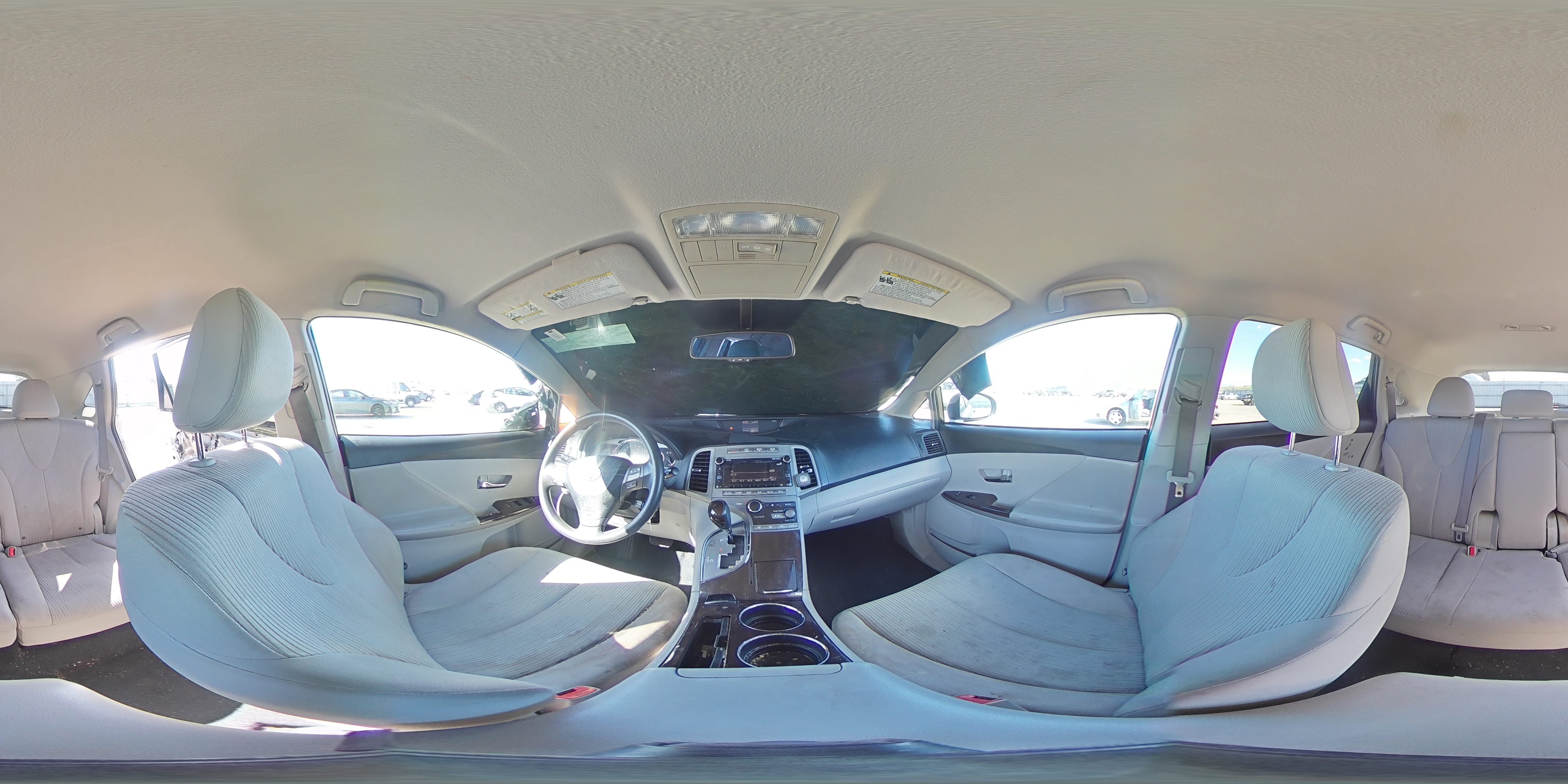 2011 Toyota Venza - Image 12