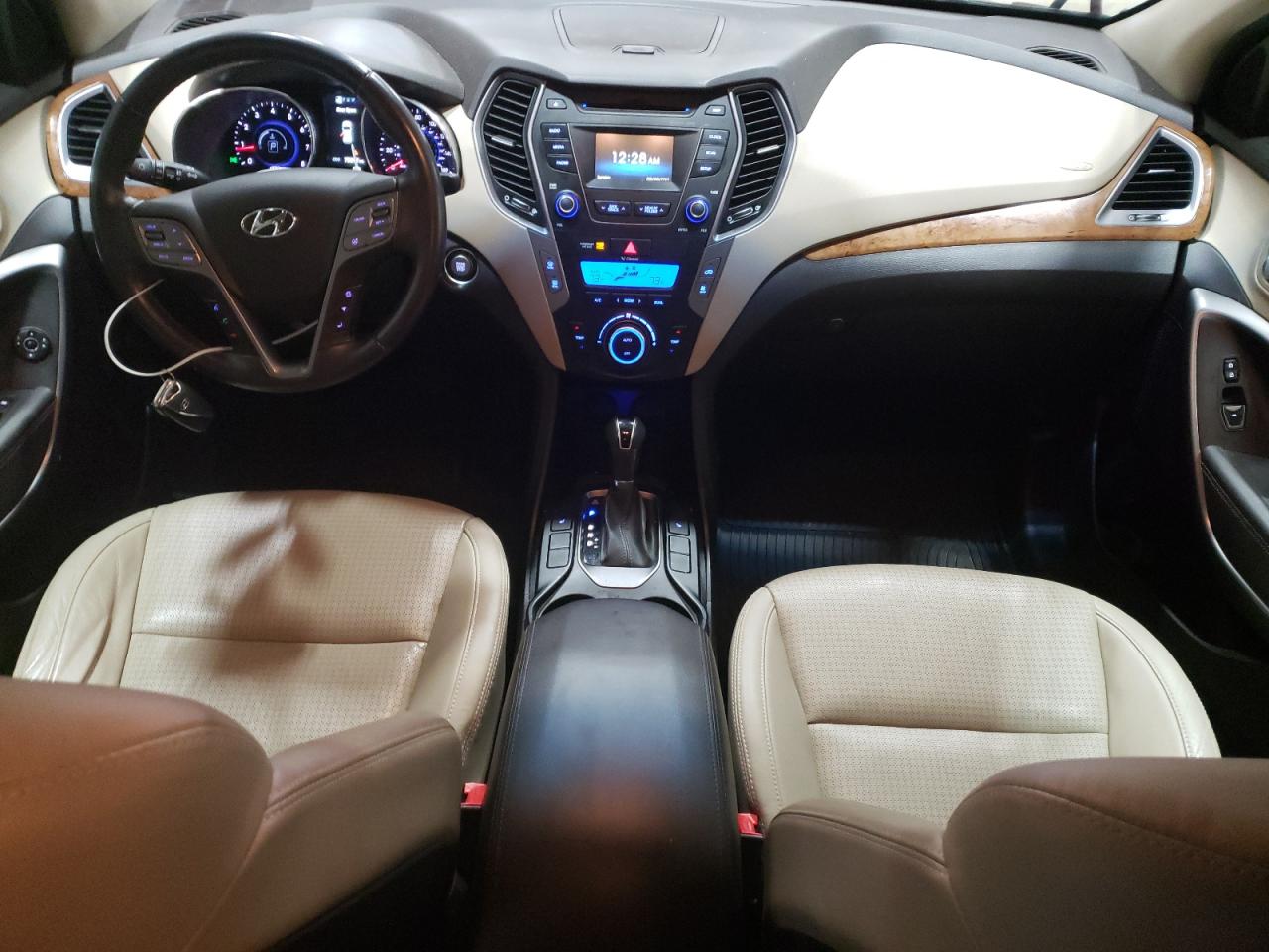 2014 Hyundai Santa Fe - Image 8