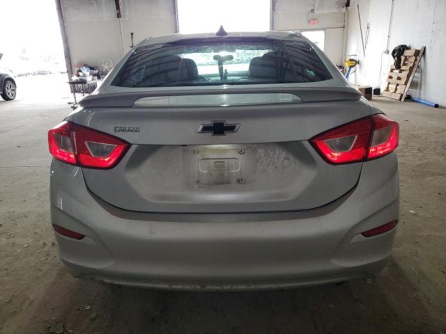  CHEVROLET CRUZE 2018 Серебристый