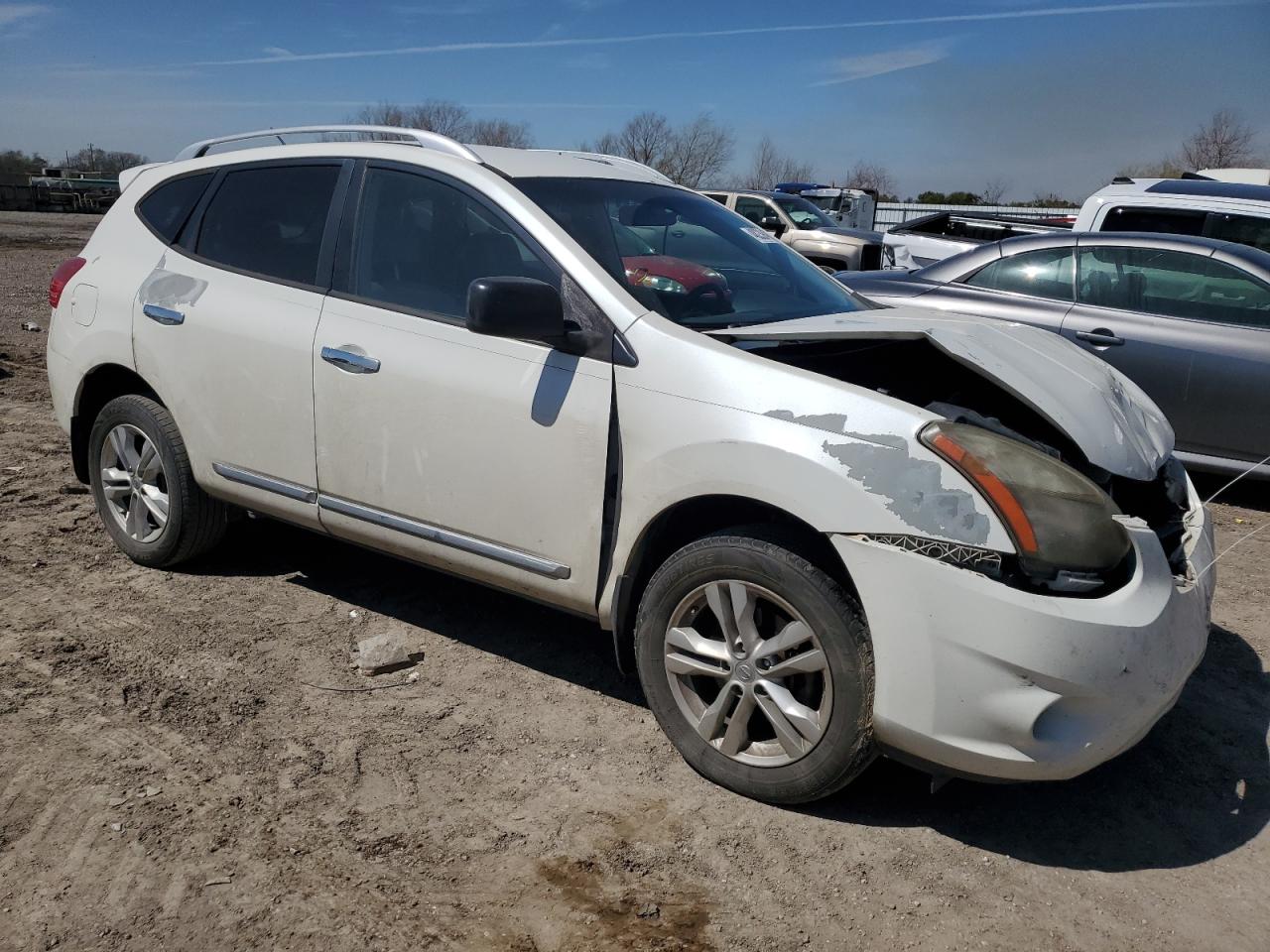 2015 Nissan Rogue - Image 4