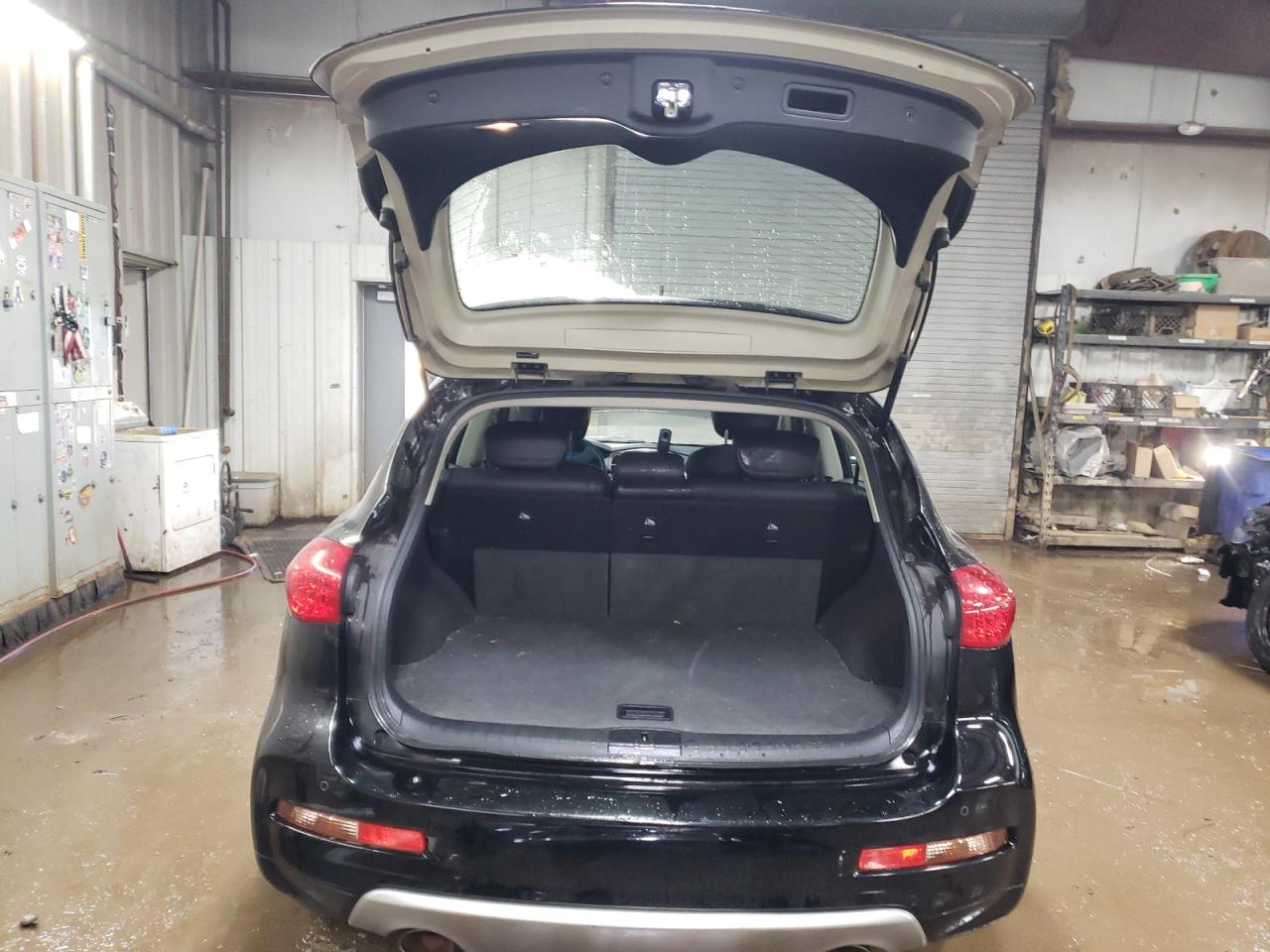 2017 Infiniti QX50 - Image 6