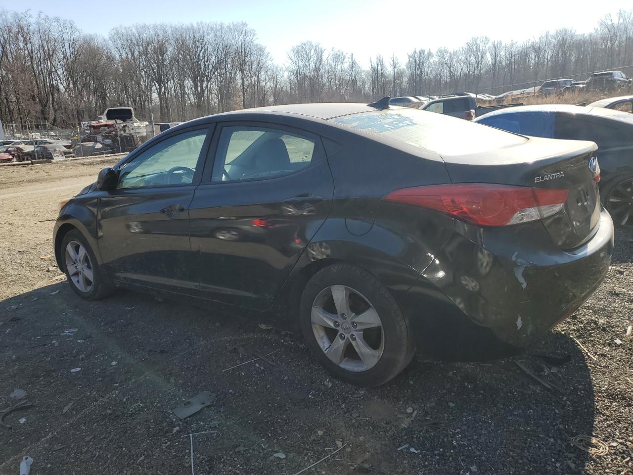 2012 Hyundai Elantra - Image 2