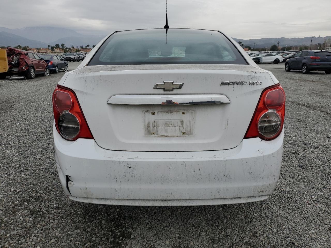 2012 Chevrolet Sonic - Image 6