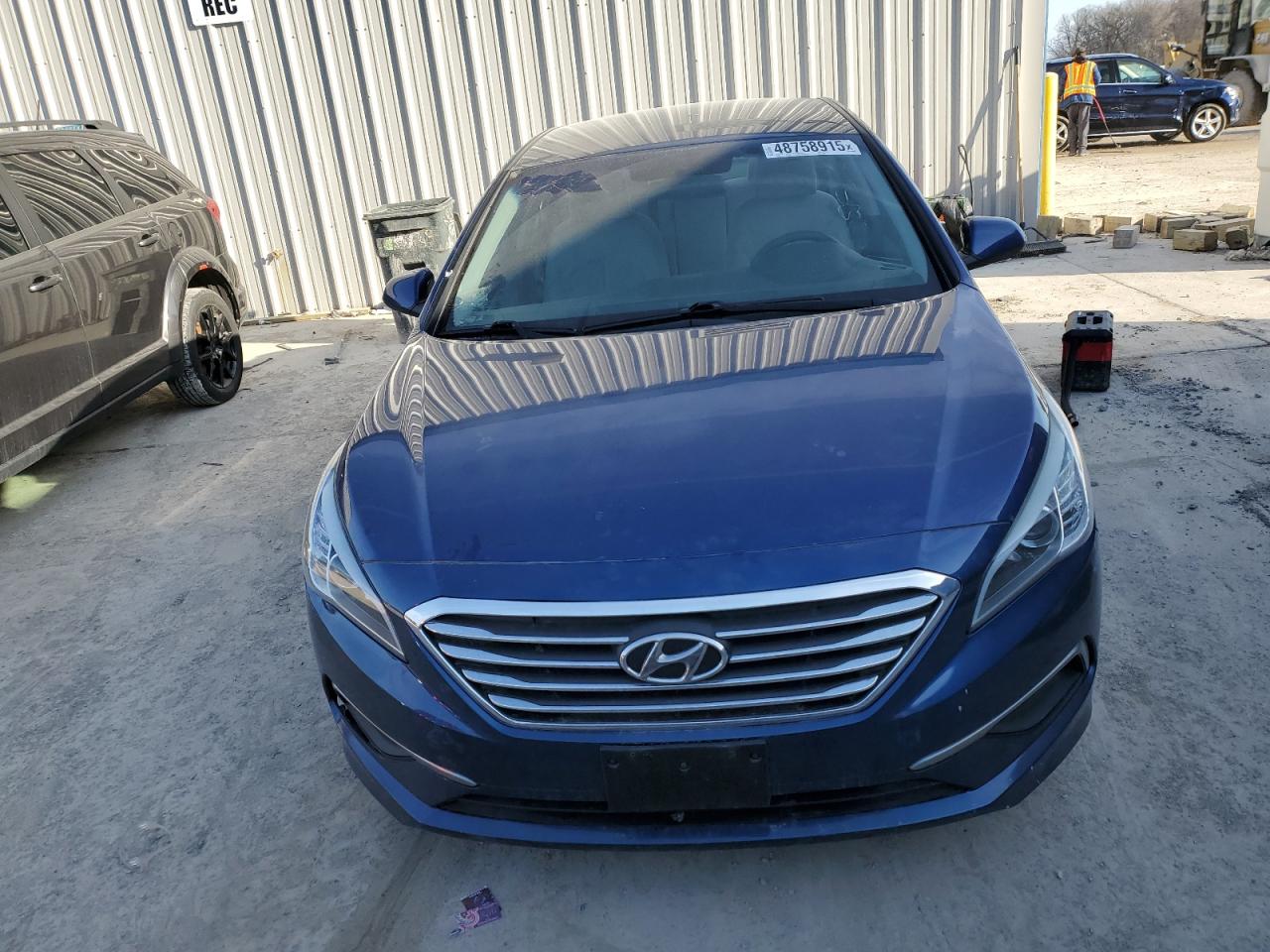 2016 Hyundai Sonata - Image 5