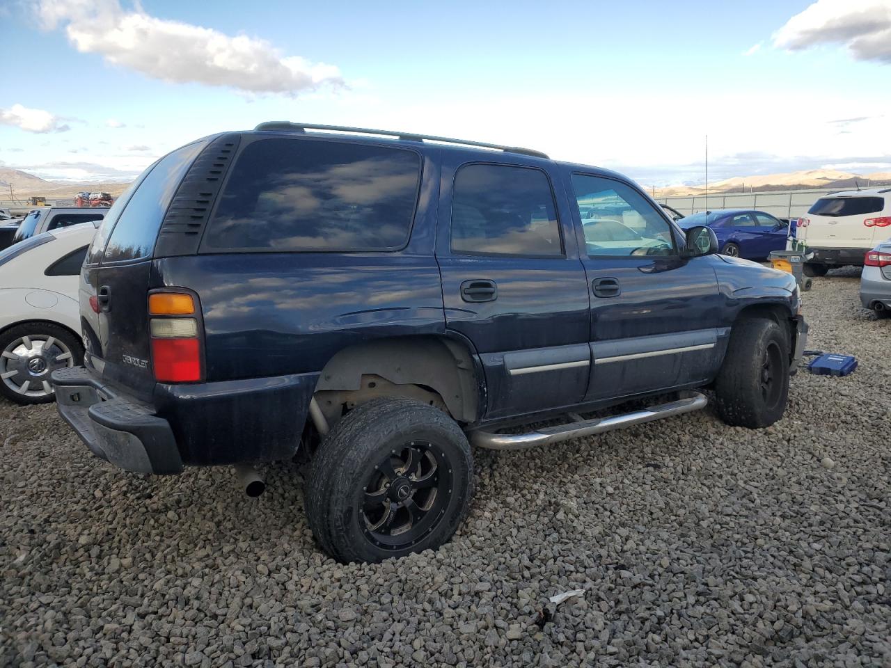 2004 Chevrolet Tahoe - Image 3