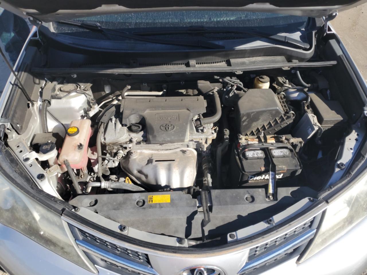 2015 Toyota RAV 4 - Image 12