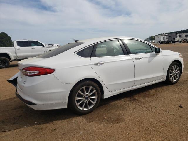 Sedans FORD FUSION 2017 White