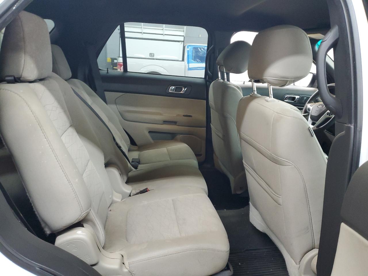 2014 Ford Explorer - Image 11