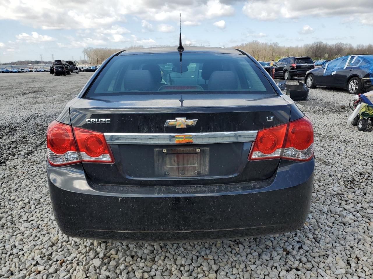 2014 Chevrolet Cruze - Image 6
