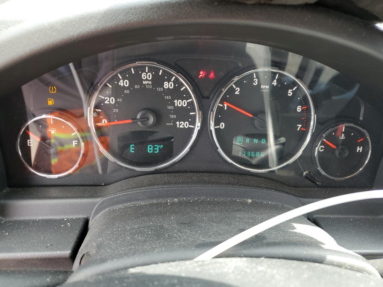 2009 Jeep Liberty (North America) - Image 9