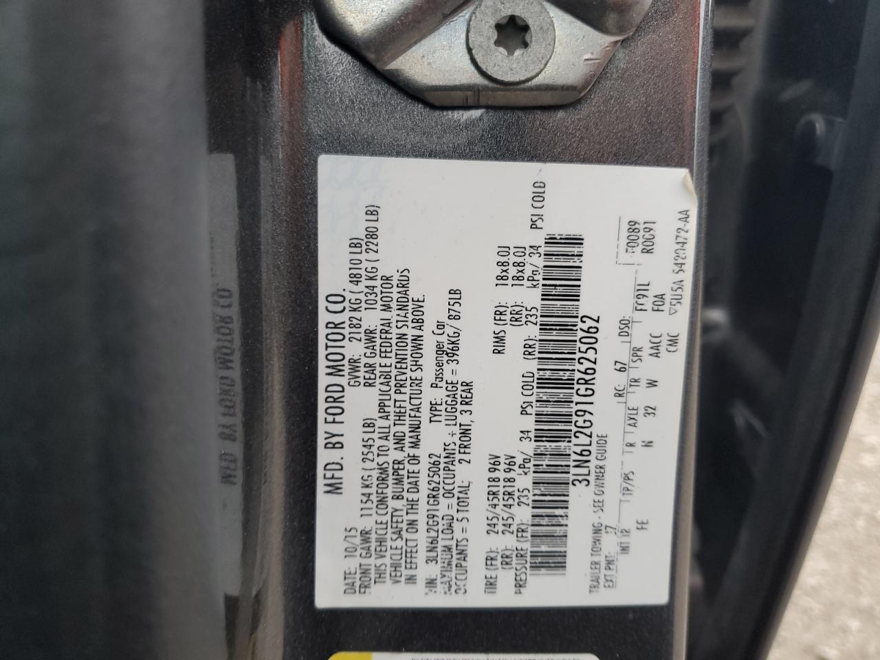 2016 Lincoln MKZ - Image 13