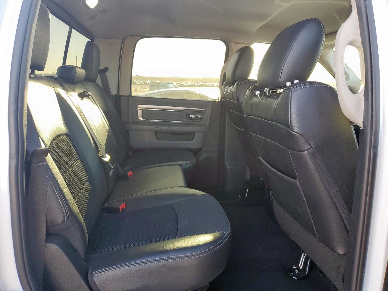 2018 RAM 1500 - Image 10