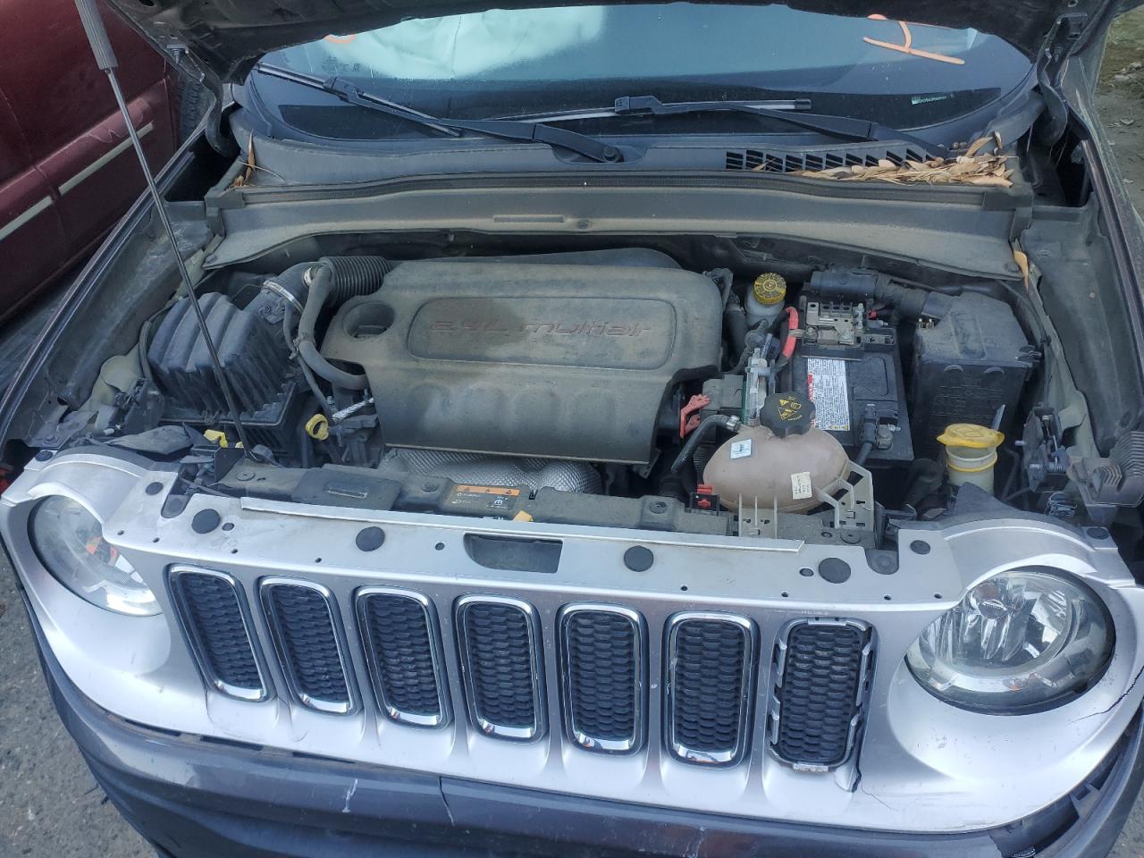 2018 Jeep Renegade - Image 12