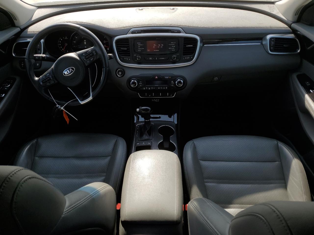 2016 Kia Sorento - Image 8