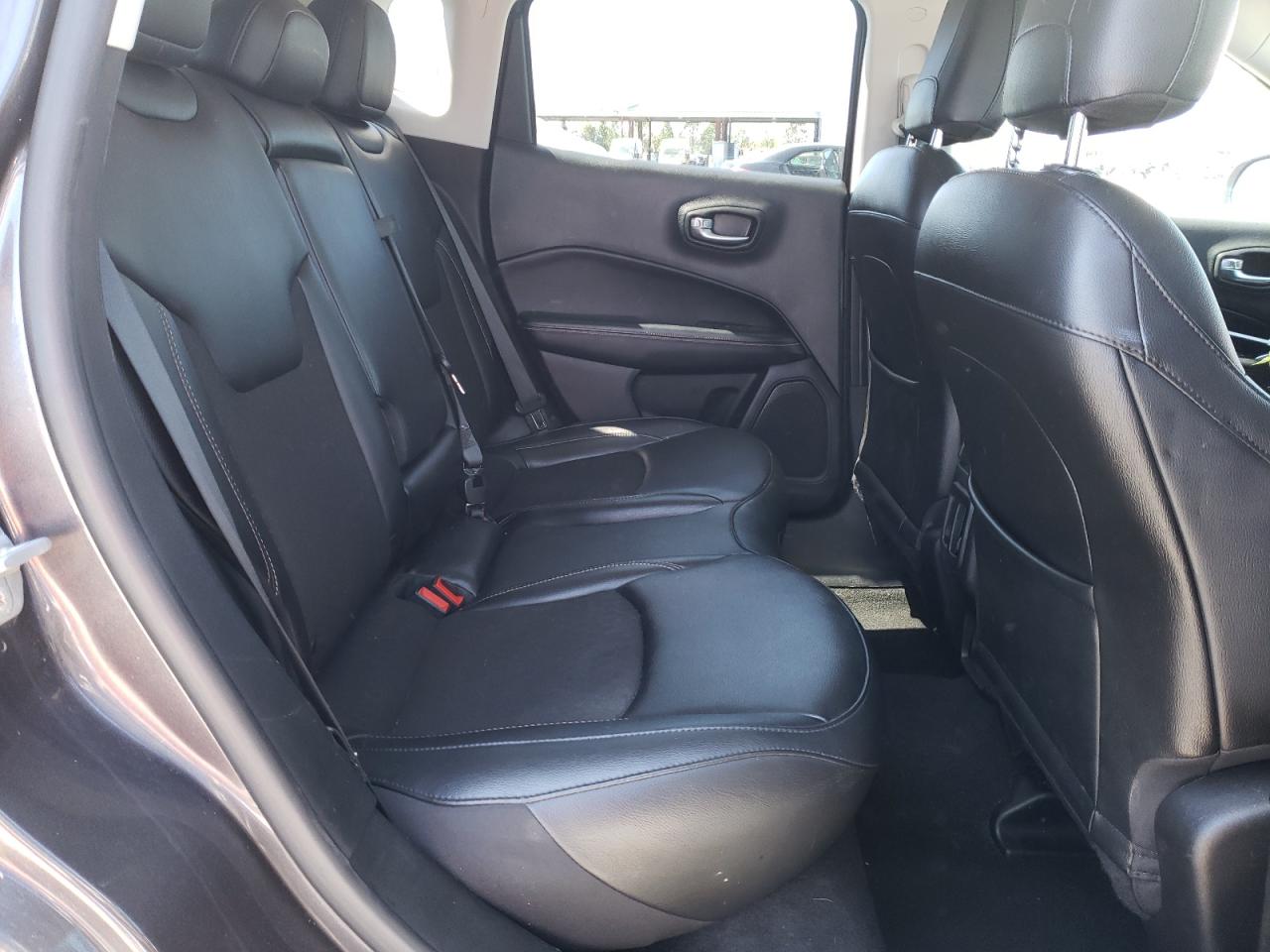 2021 Jeep Compass - Image 12