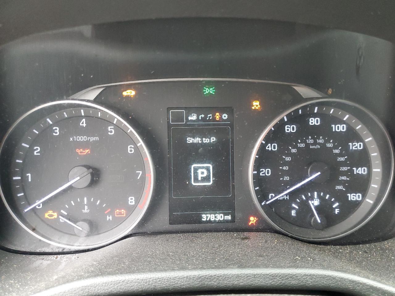2017 Hyundai Elantra - Image 9