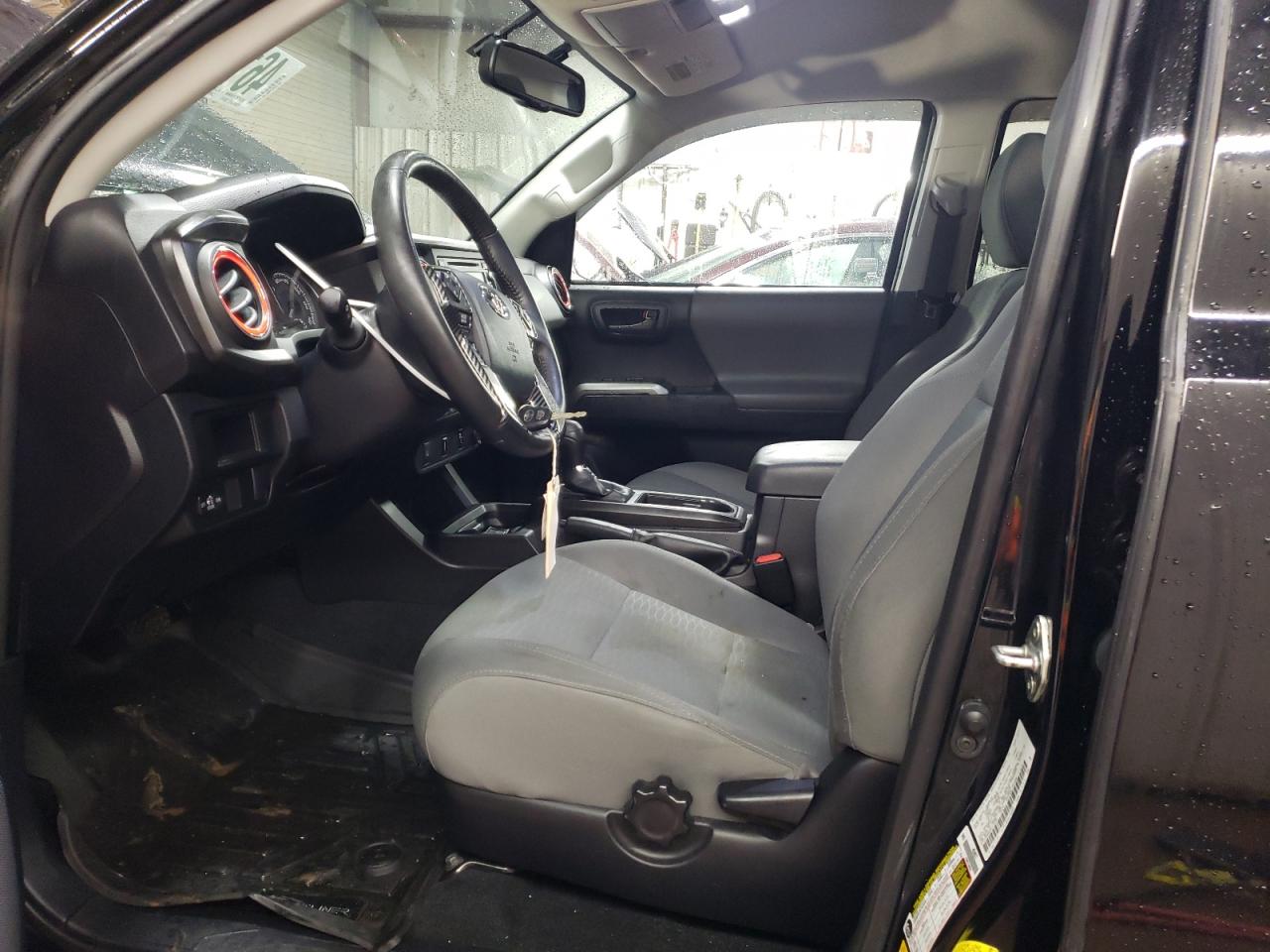 2017 Toyota Tacoma - Image 7
