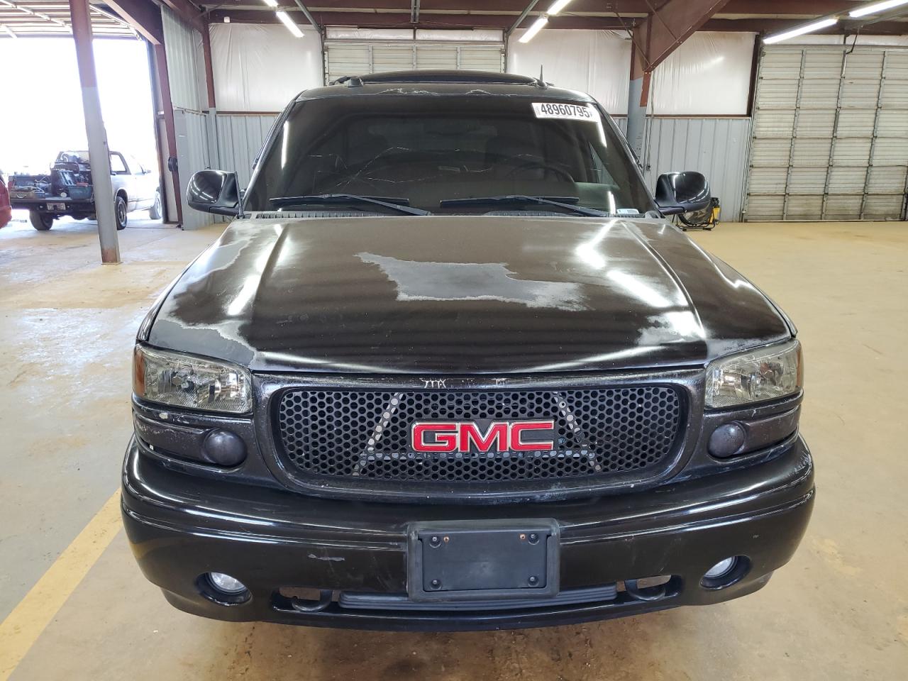 2005 GMC Yukon - Image 5