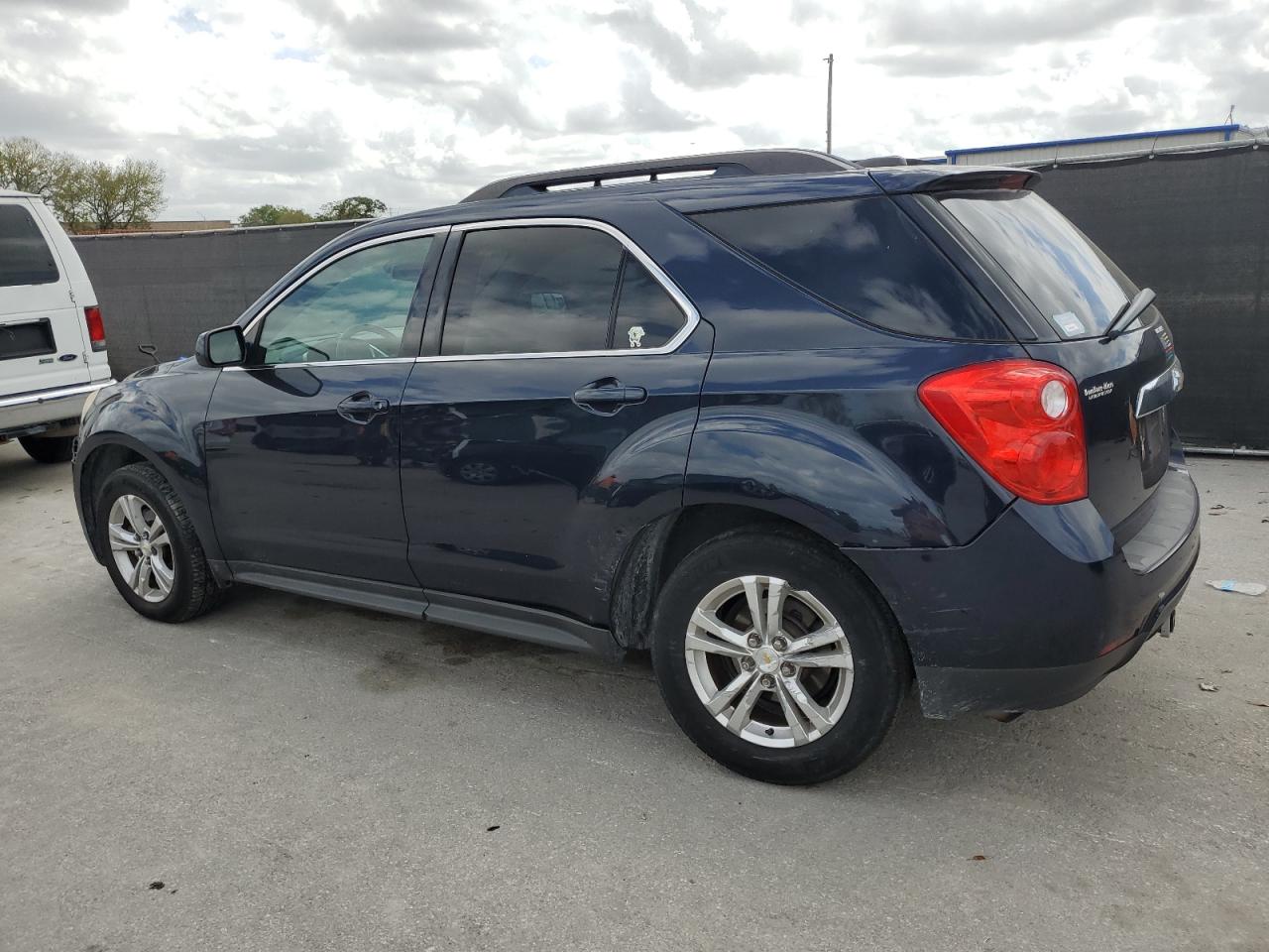 2015 Chevrolet Equinox - Image 2