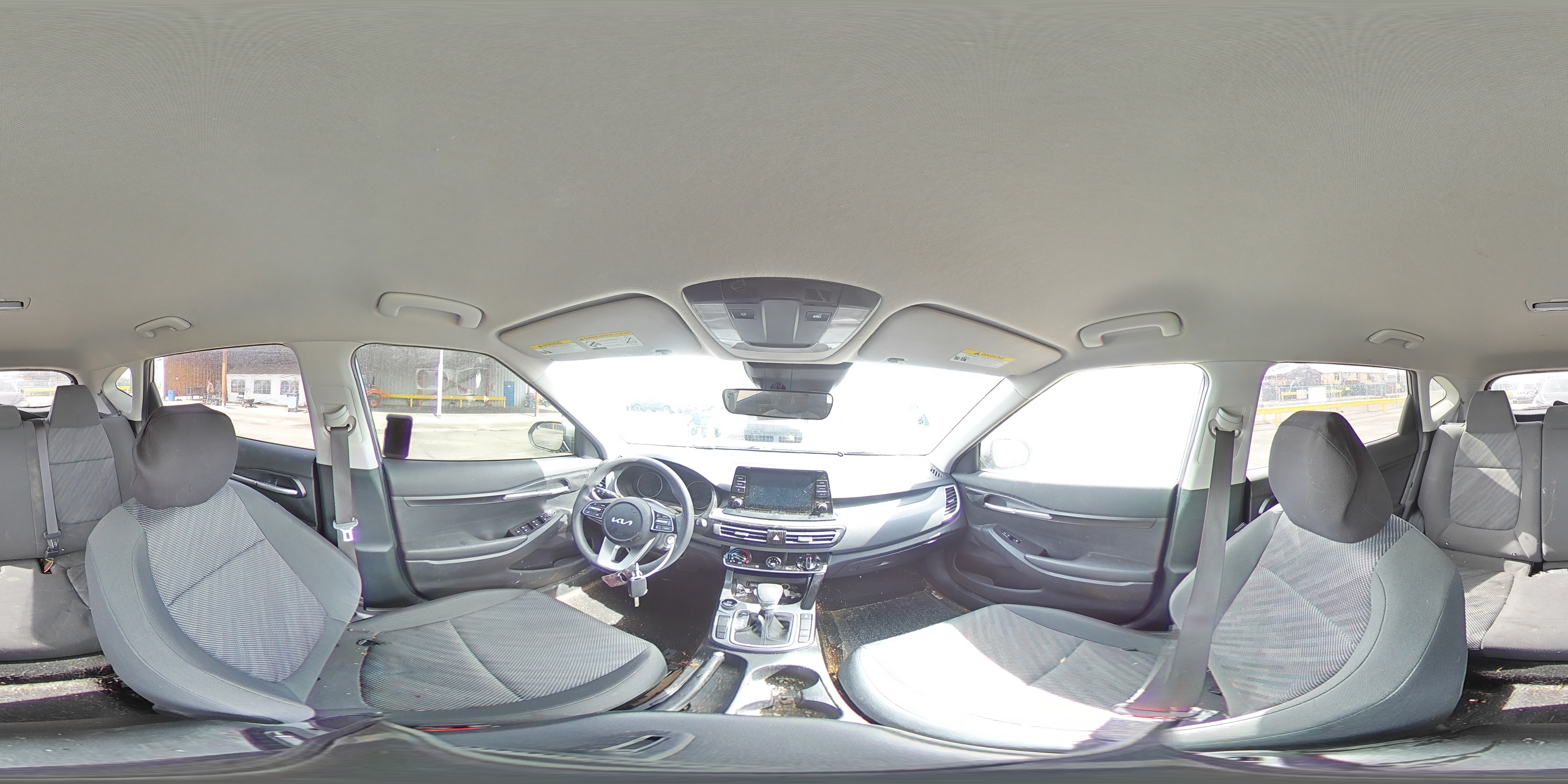 2023 Kia Seltos - Image 13