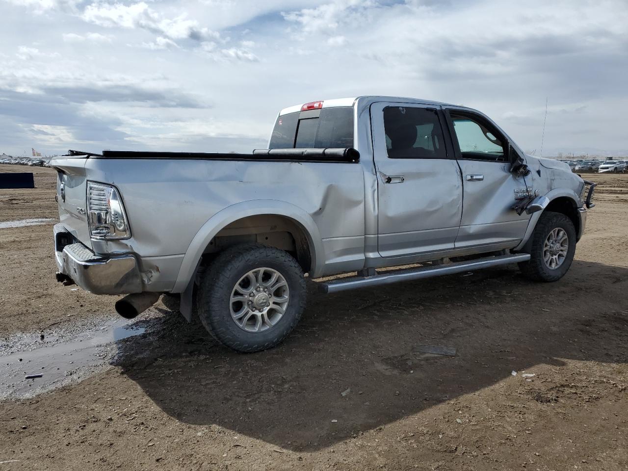2015 RAM 3500 - Image 3