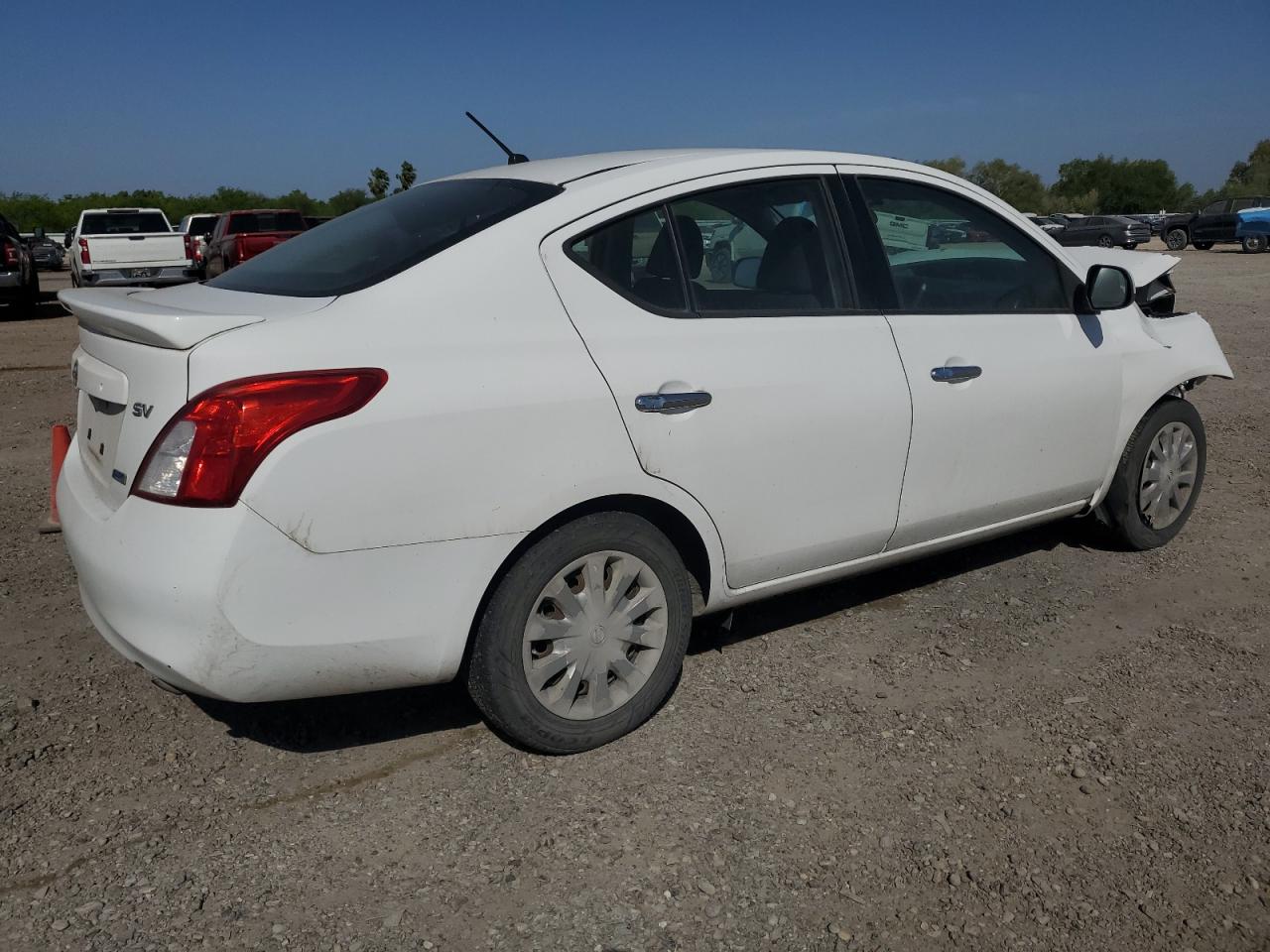 2013 Nissan Versa - Image 3