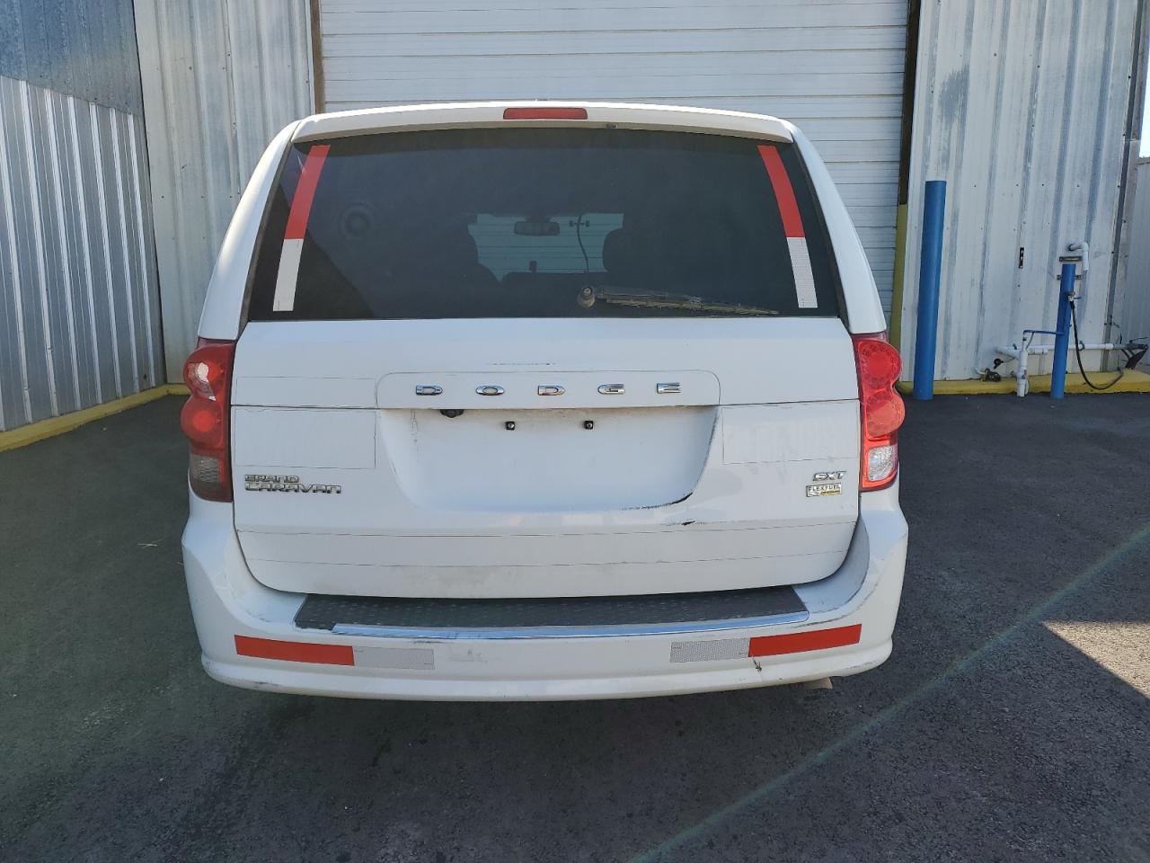 2019 Dodge Caravan - Image 6