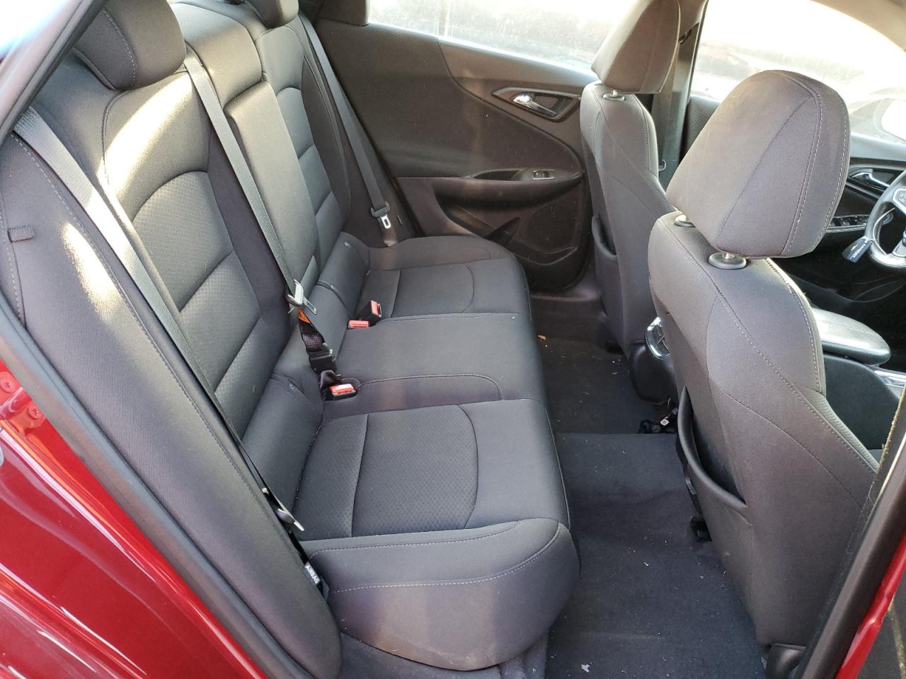 2019 Chevrolet Malibu - Image 11