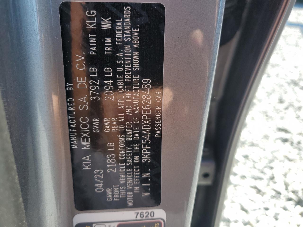 2023 Kia Forte - Image 13