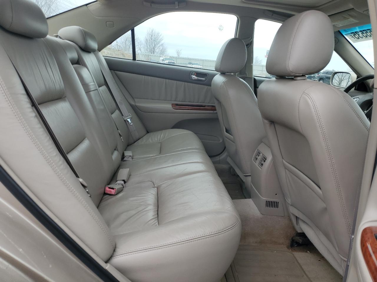 2002 Toyota Camry - Image 10