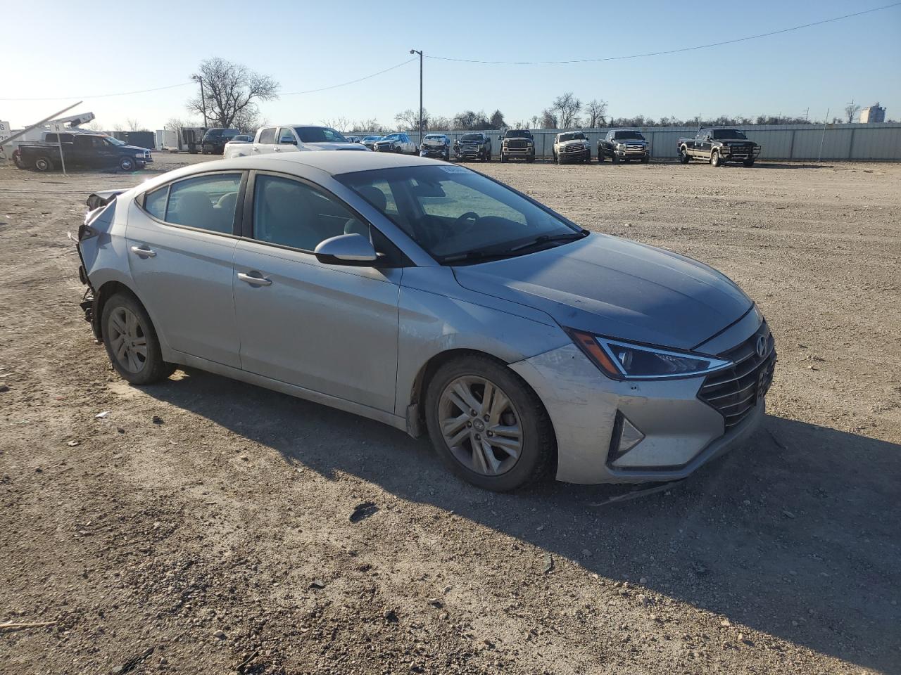 2020 Hyundai Elantra - Image 4
